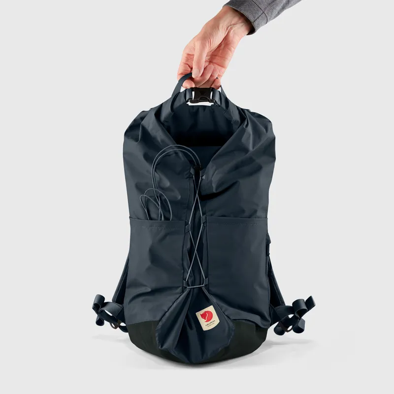 Fjallraven High Coast Rolltop 26 Rucksack in Patina Green-9